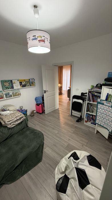 Hemeius, Casa 3 camere,