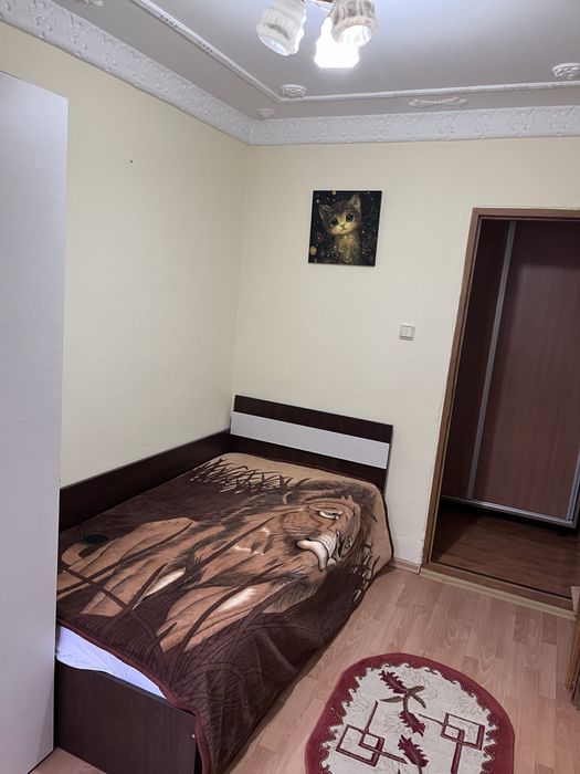 Inchiriez ap 3 camere parter