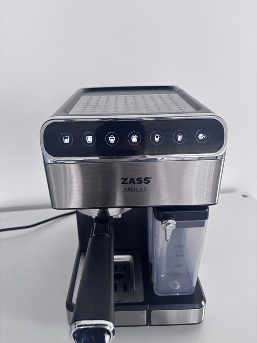 Espressor manual cu spumare automată