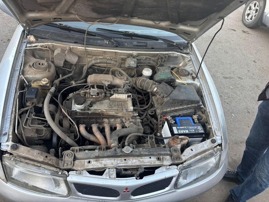 Продам Митсубиси Каризма