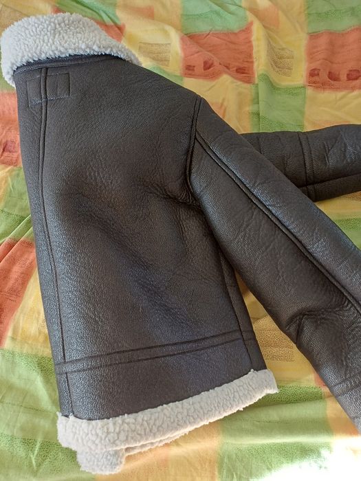 Черно кожухче с каракул и ново яке бежаво Бершка