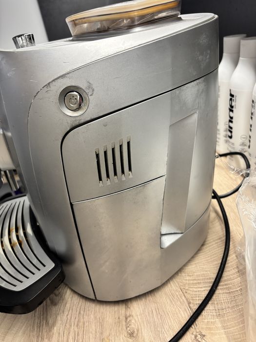 Автоматична кафемашина Saeco