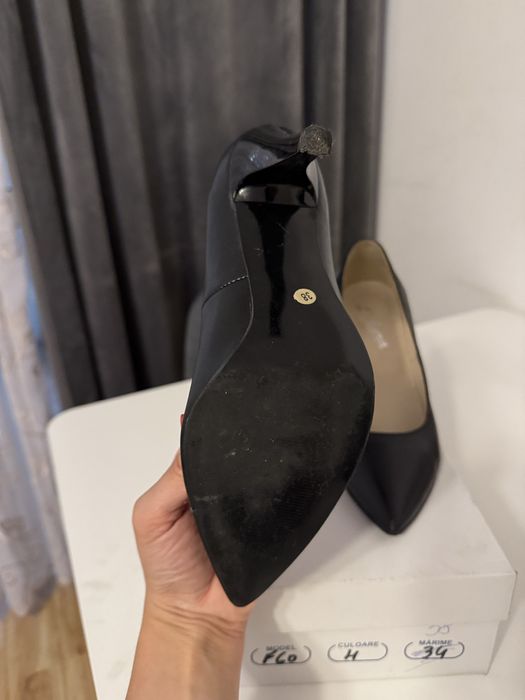 Pantofi piele naturala, marime 38