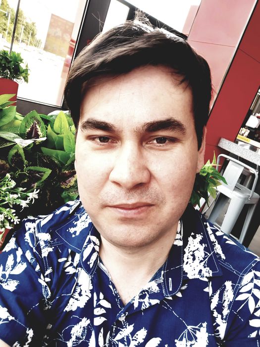 Репетитор по химии, биологии, физике, биохимии и биофизике.