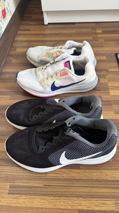 Кроссовки для бега и прогулок