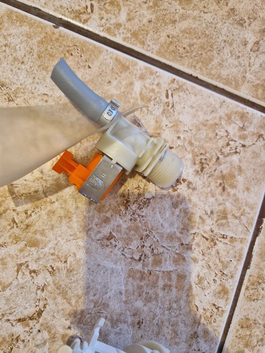 Части за съдомиялна Indesit