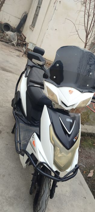 Скутер сотилади холати яхши