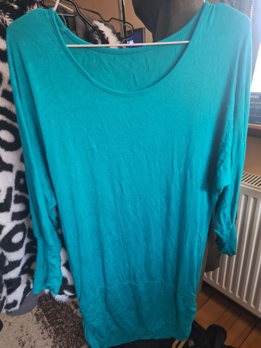 Дамски спортни дрехи и блузи  М