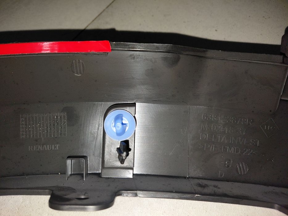 Ornament aripa dreapta față Jogger / Sandero Stepway