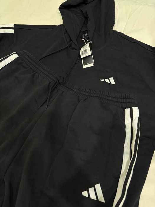 Спортивный костюм Адидас