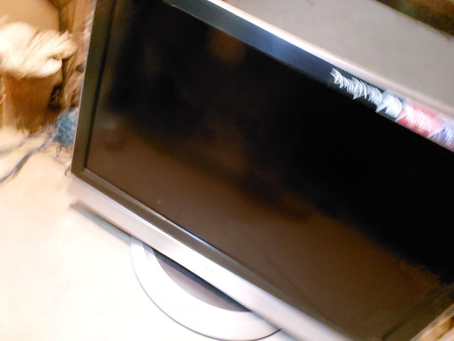 Продам телевизор JVC б/у