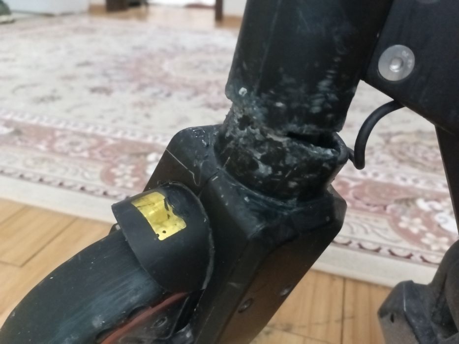 KUGO M2 PRO самокат