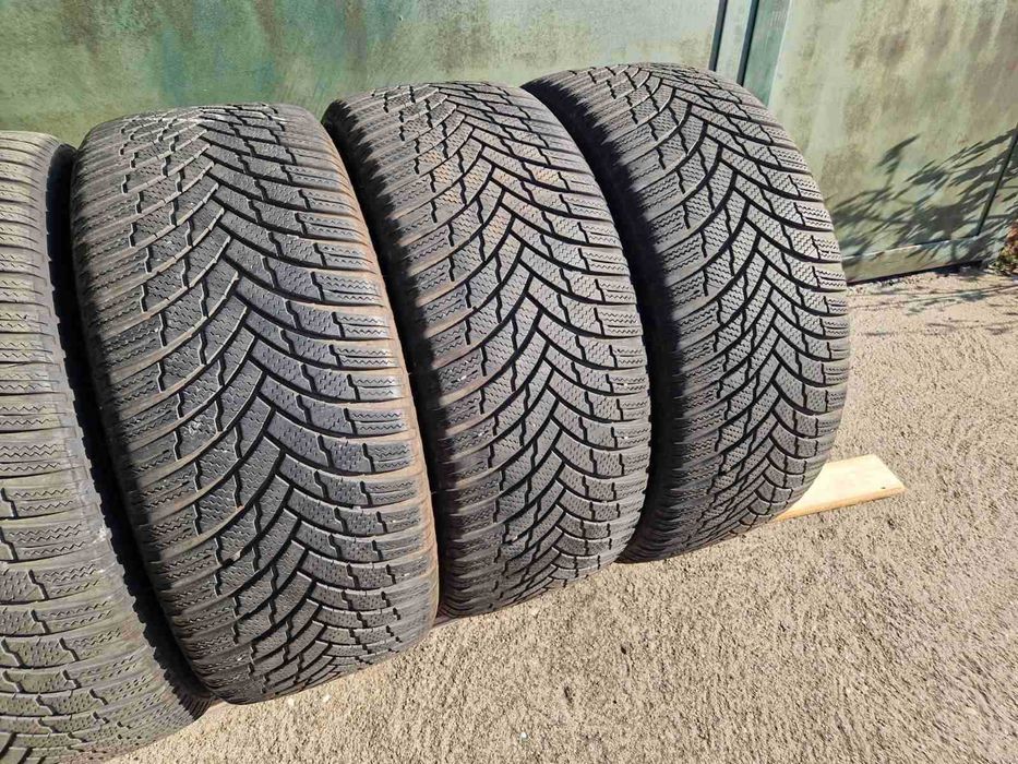 4 Firestone R19 245/45
Зимни гуми 
DOT3523