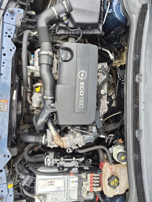 OPEL Astra 2011 — imagine 5