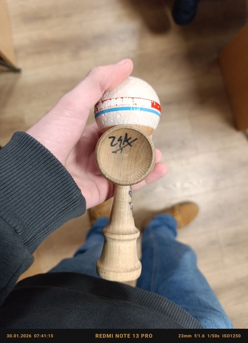 Kendama Sweets Krom