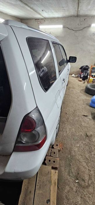Автомобиль Subaru Forester 2007