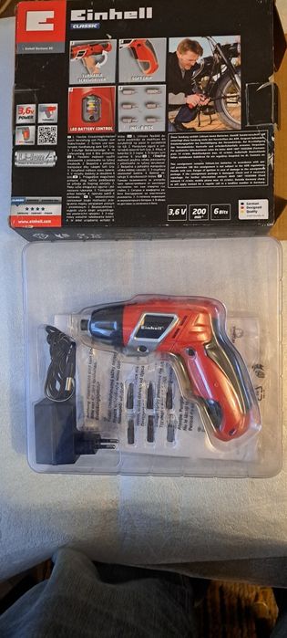 Mașina de insurubat cu acumulator.