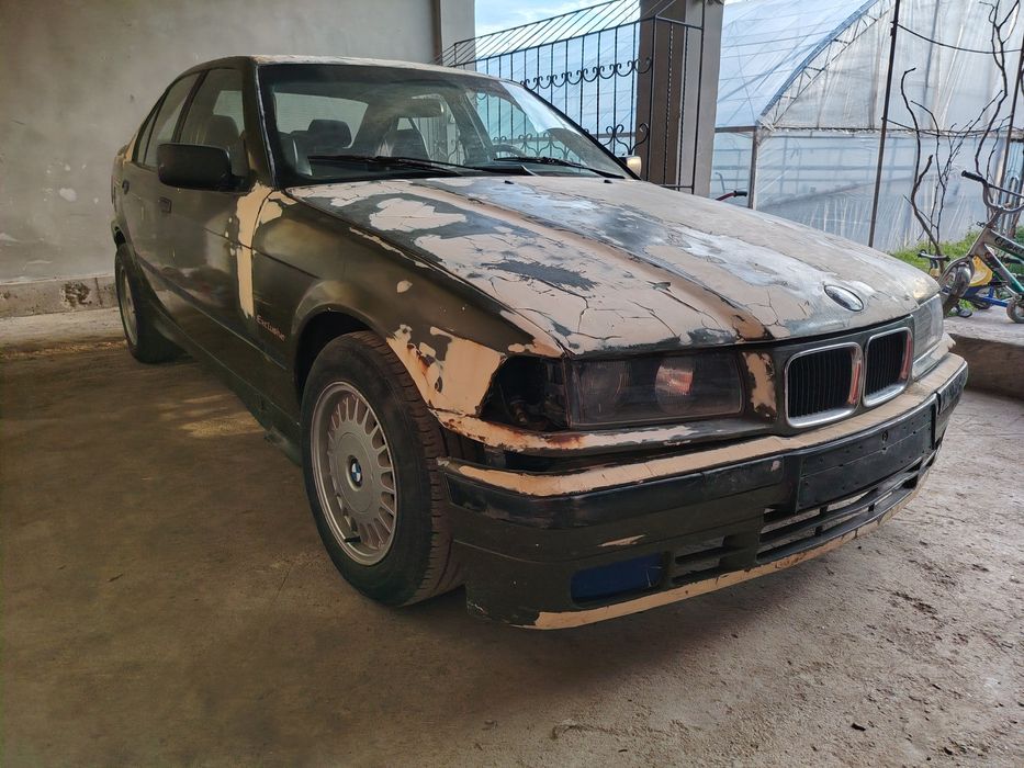 Bmw e36 sotiladi