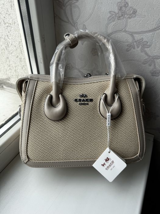 Абсолютно новая сумка