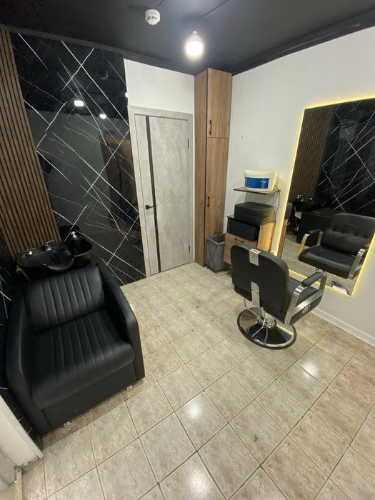 Сдам кресло в барбершопе,