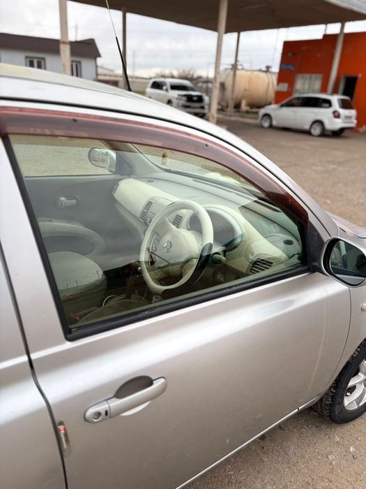 Продается Nissan march срочно!