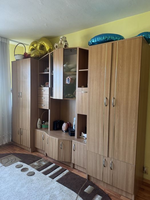 Mobila Sufragerie+Canapea extensibila+plus o masa din lemn masiv gratis