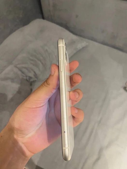 Обменяю Iphone 11