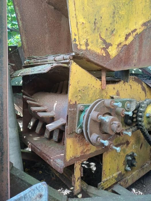 Продавам плуг и тикварка