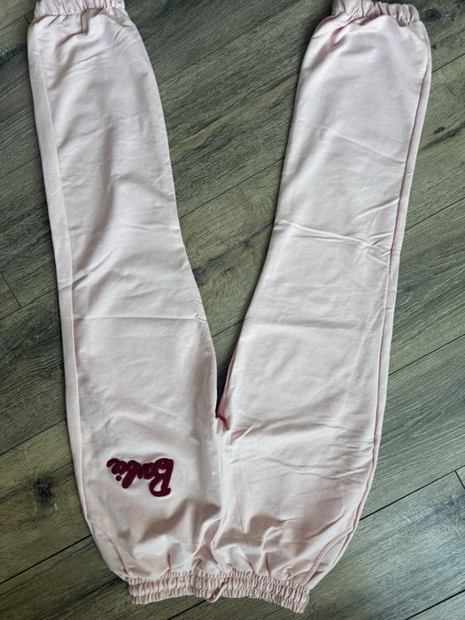 Дамски екип с етикет