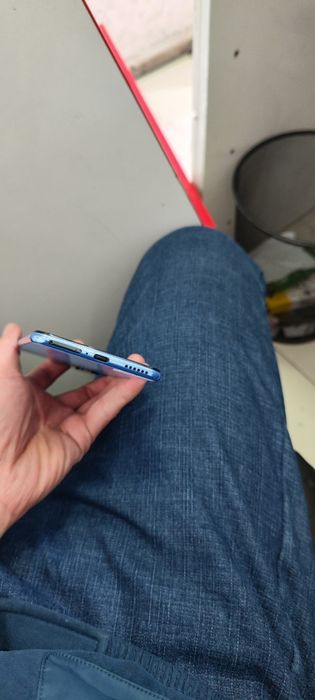 Xiaomi 11 lite.   8 256 gb
