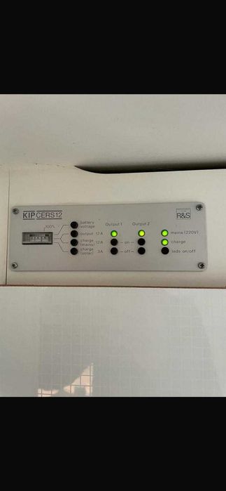 Rulotă/ caravana  kip cu panou solar foarte bine întreținută