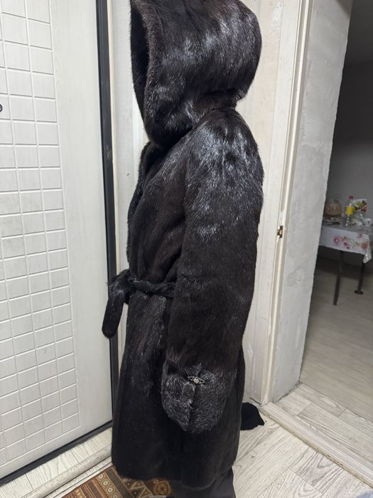 Продам норковую шубу