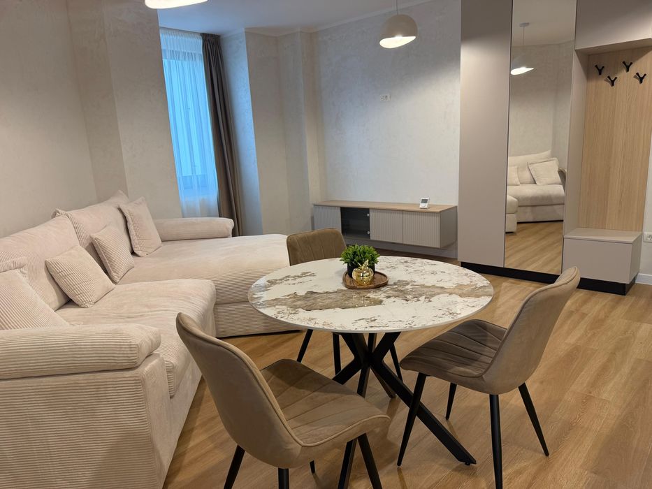 Apartament 2 camere bloc  nou Roua
