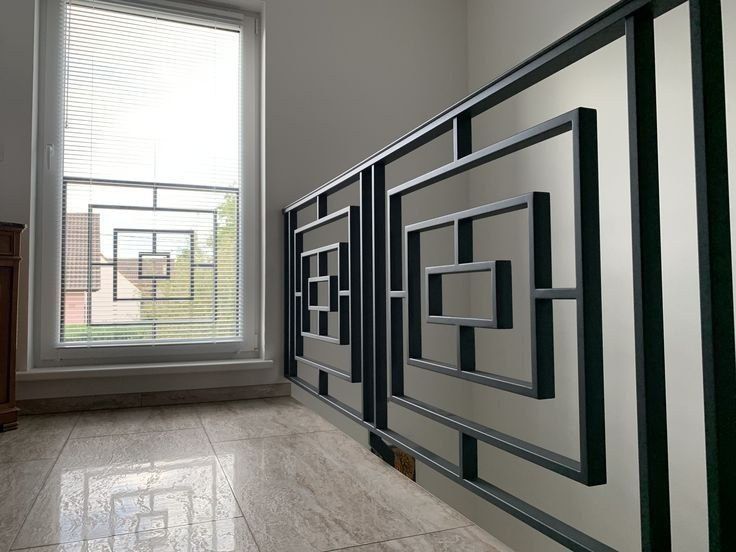 Решётки , перила , козырьки.