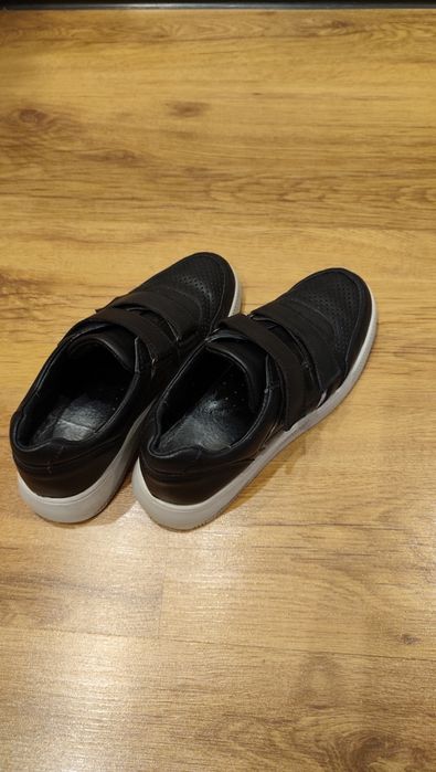 Кроссовки подростковые 38 размер