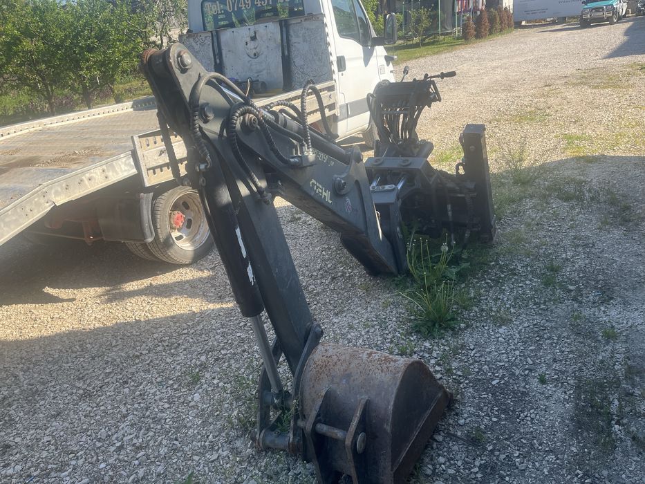 Brat mini excavator bobcat,caterpilar,gehl 2750