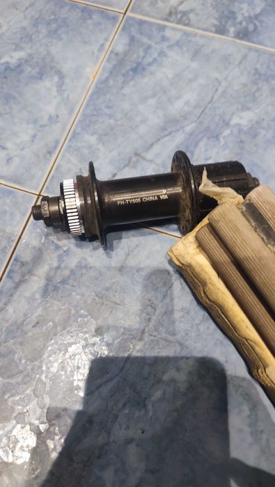 Задна главина Shimano FH-TY505-7 CenterLock 32H за колело