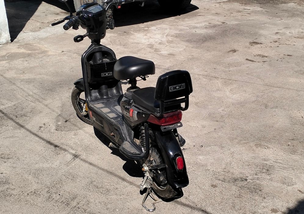 продам электро скутер ск8