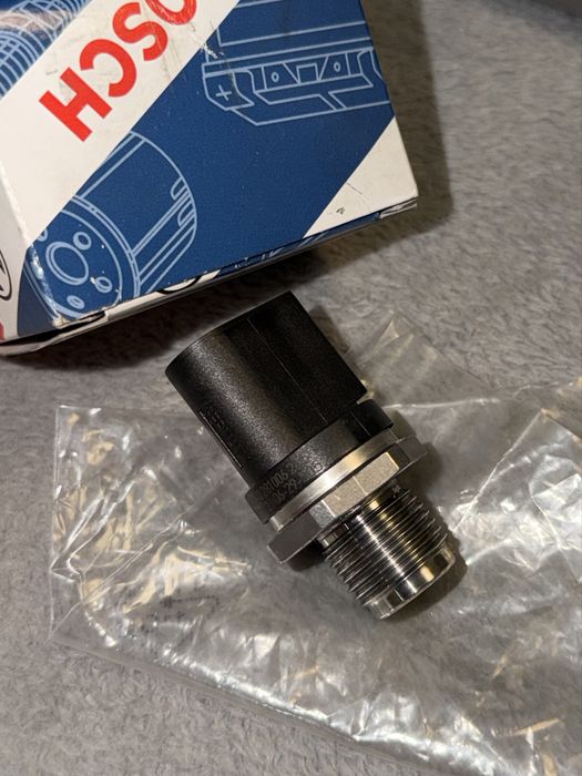Senzor presiune combustibil m50d/ bosch 0 281 006 245