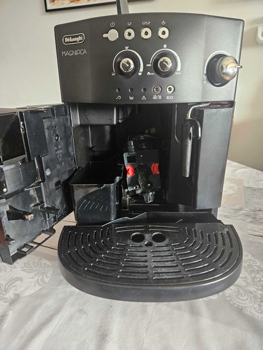 Expressor Cafea DeLongi Magnifico