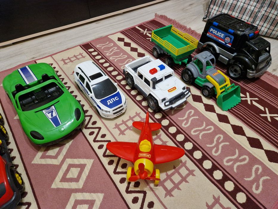 Детские пласмассовые игрушки