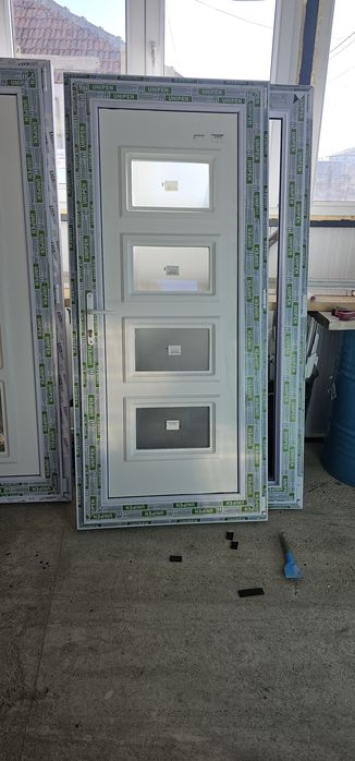 Uși de termopan de exterior