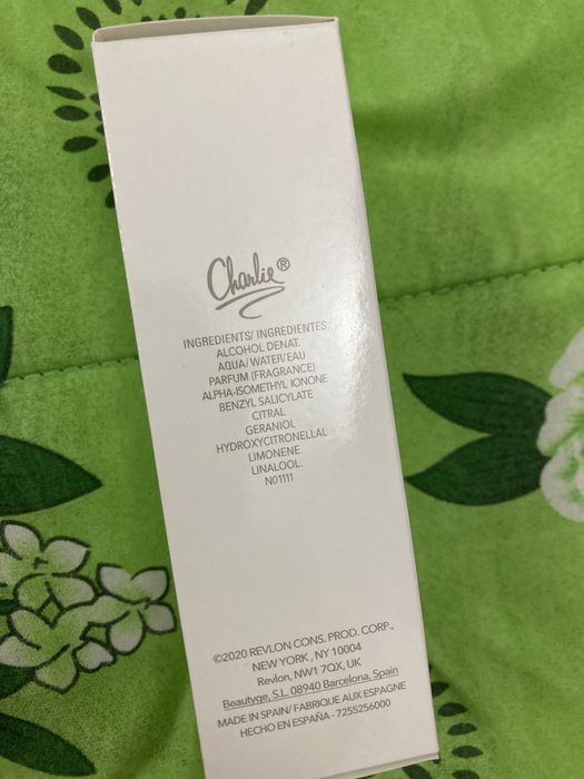 Нова ретро Eau toilette ,,Charlie”