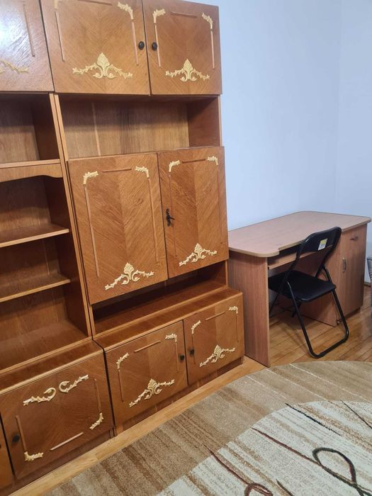 inchiriez apartament 3 camere, decomandat, 70mp, zona Nicolina 2