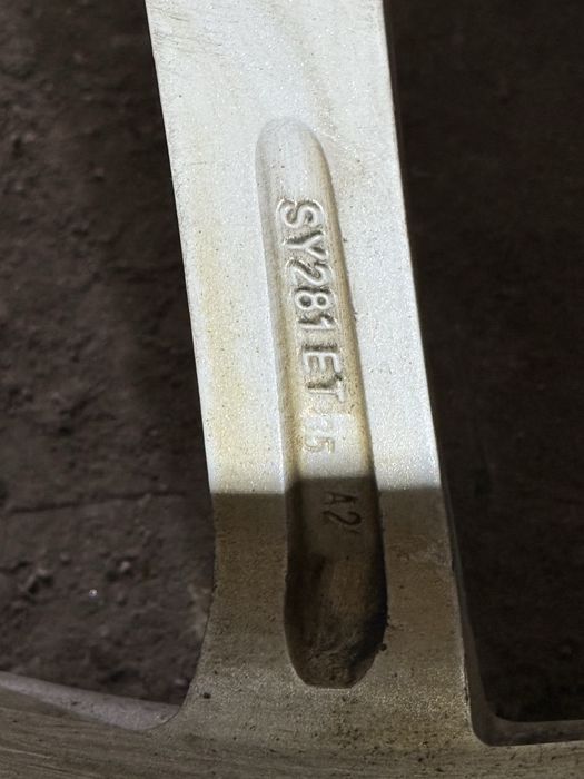 Джанти 19 цола с гуми 2 броя 255.40.19 /5.112