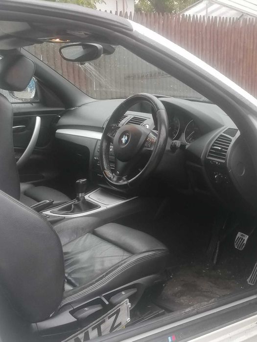 Dezmembrez BMW Seria 1 123D M Cabriolet E88 2010