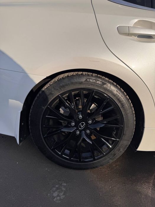 Srochna Lexus ec 250 restaln sotiladi