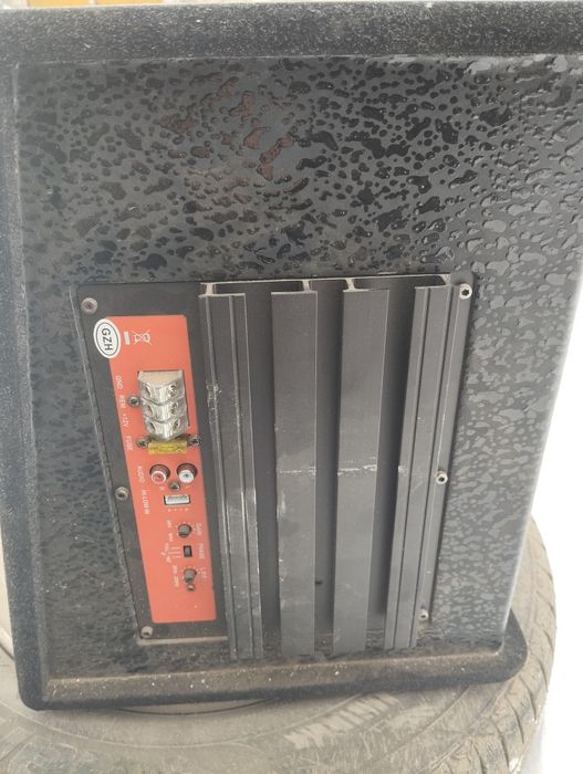 Сабвуфер в отличном состоянии