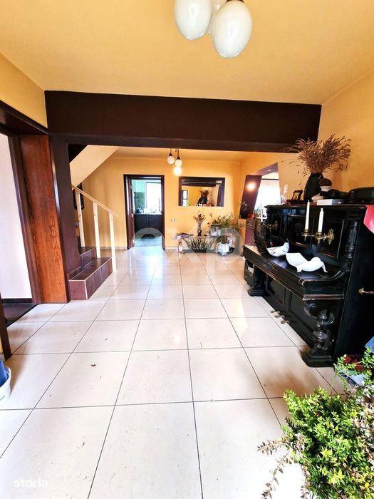 Casa de vanzare S+P+M , Teis – la 5 minute de Targoviste