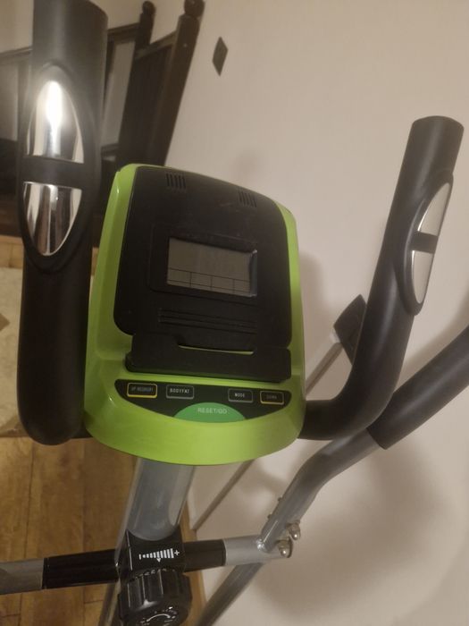 Bicicletă Eliptică Fitness – Model Robust, Ideală pentru Slăbit și Tonifiere